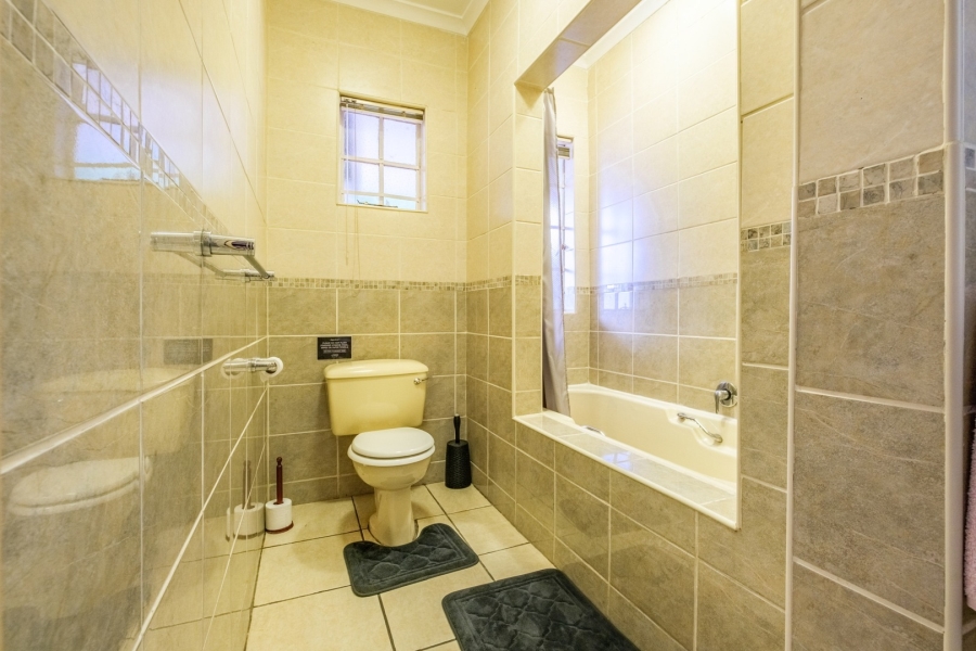 8 Bedroom Property for Sale in Parys Free State